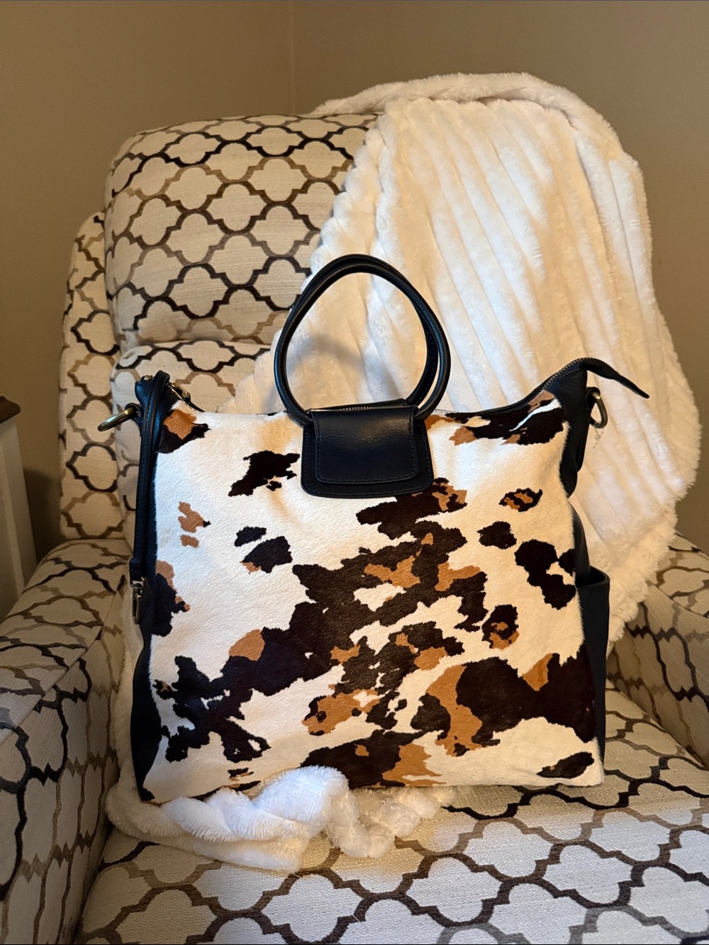 HOBO Sheila Large Satchel In Hair-On Leather; Cow Print Black And Brown - Picture 3 of 11